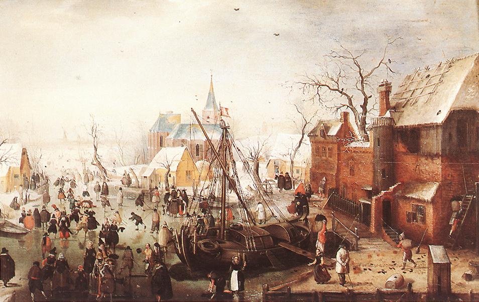 Schilderij van een dichtgevroren water vol schaatsers en wandelaars. In het midden ligt een ingevroren zeilschip, rechts staan bakstenen huizen met een toren, achter een kerk met spits en kale bomen onder een bleke winterlucht.