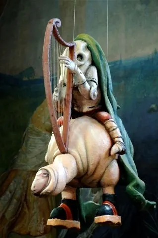 Flying Object, joueur de harpe au Jheronimus Bosch Art Center