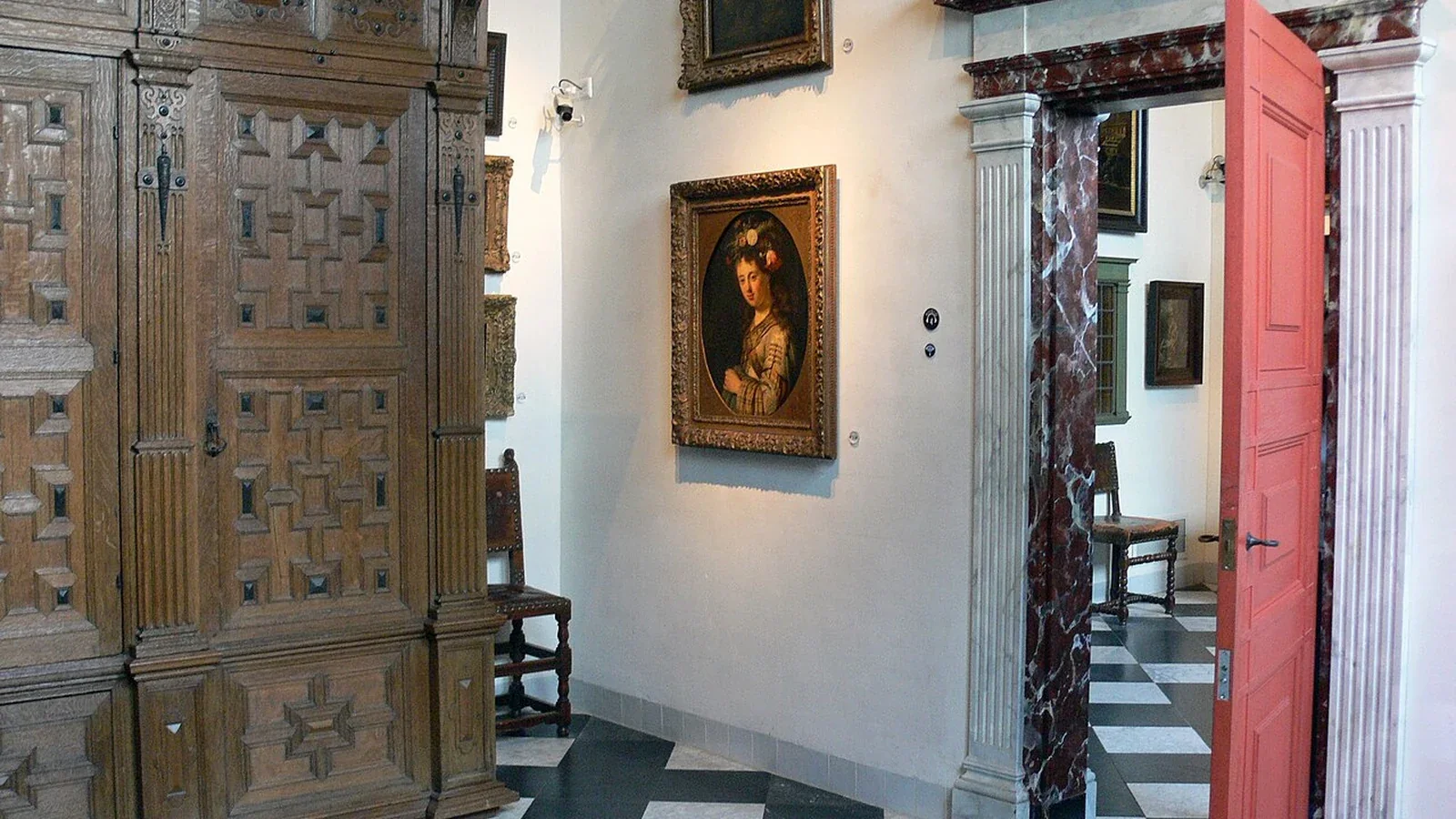 Historically furnished room in Museum Rembrandthuis.