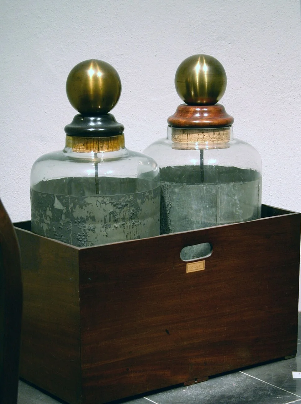 Museum Boerhaave, historic apothecary jars