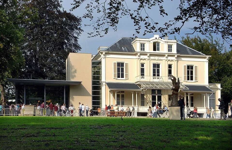 Airborne Museum Hartenstein, museum building