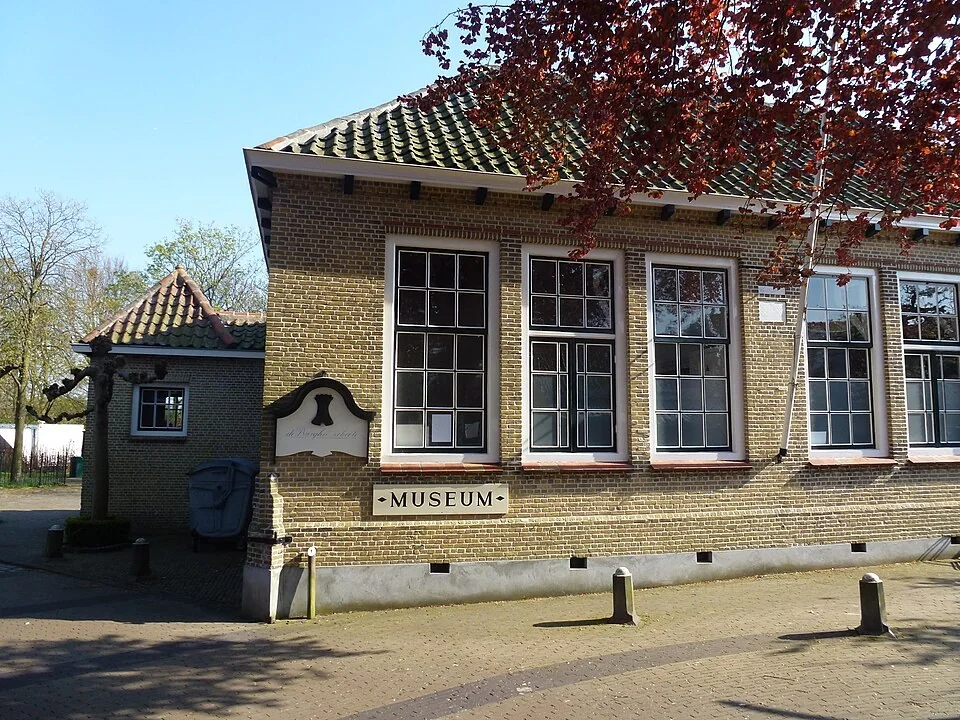 Burghse Schoole, former school building
